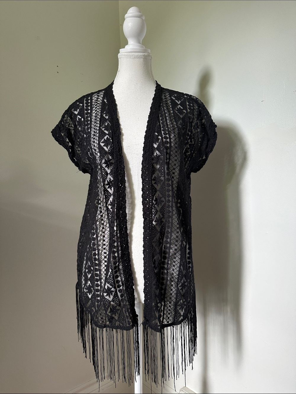 ECHO Black Cotton Blend Lace Fringe Western Boho Festival Short Sleeve Shawl OS
